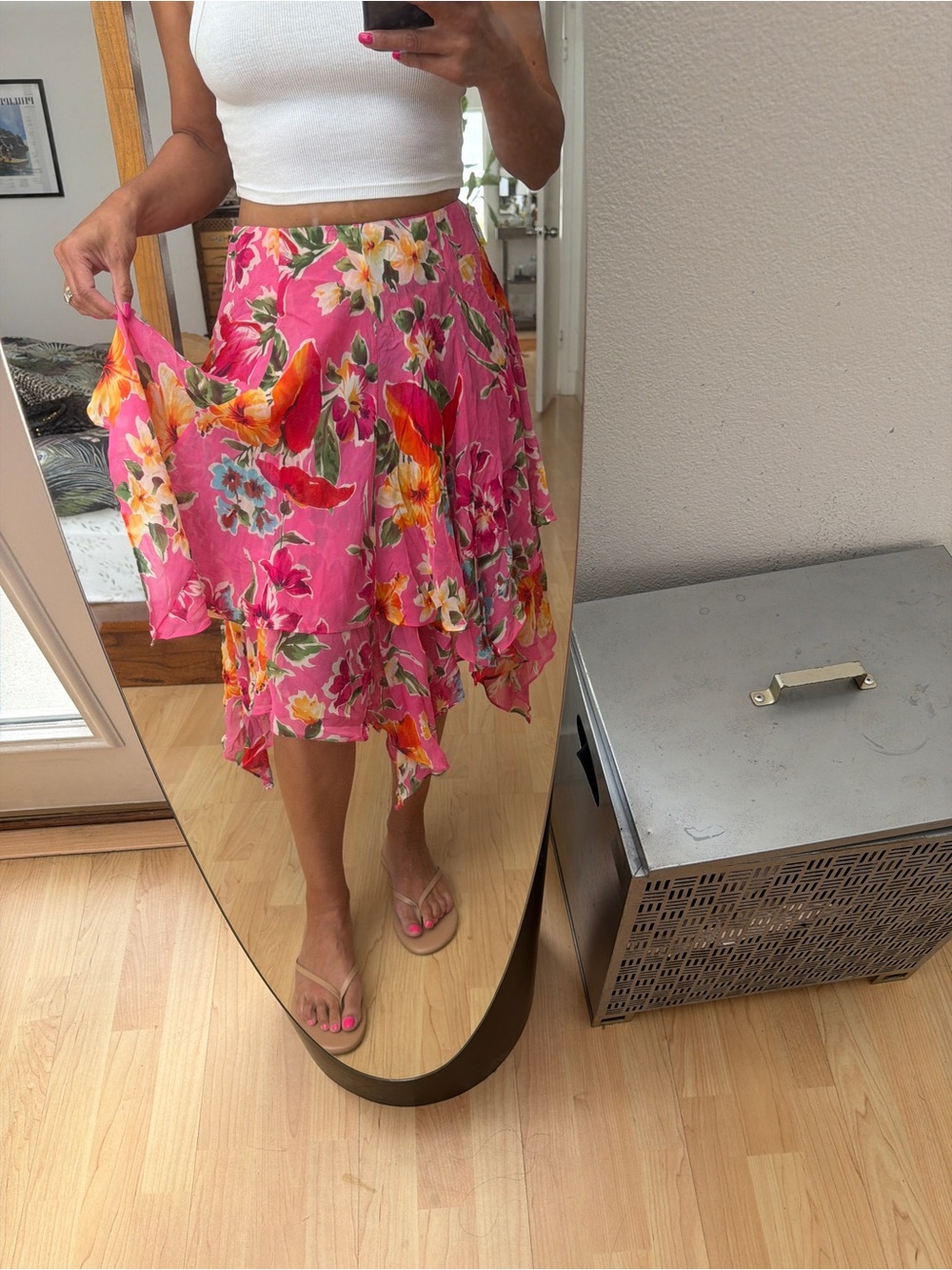 Lauren Ralph Lauren Hot Pink Floral Asymmetrical Handkerchief Skirt - Picture 4 of 5